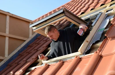 Pose de fenêtres de toit Velux à Dompierre